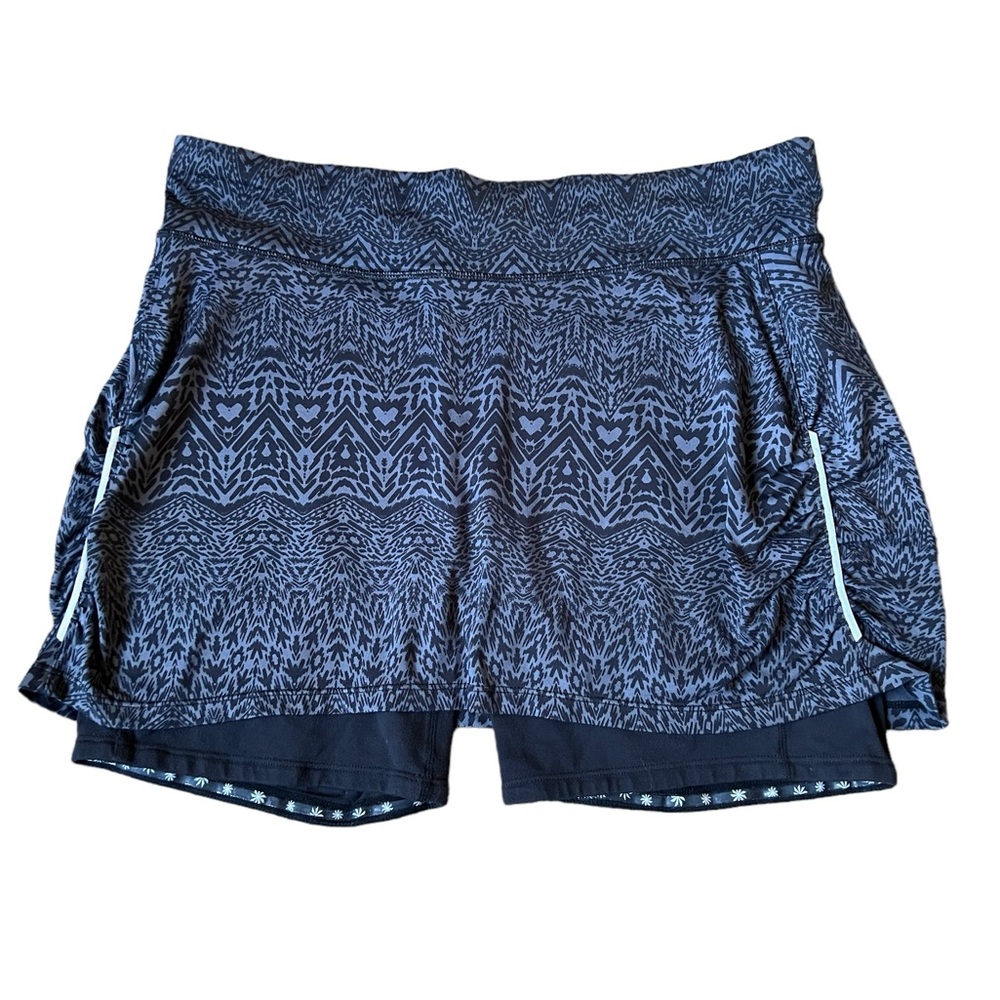 Athleta Maluku Contender 2 in 1 Skort size Large Good condition